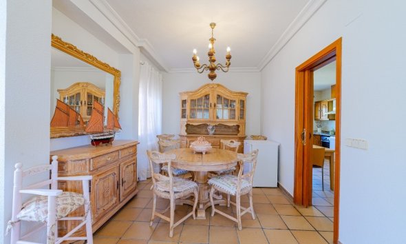 Resale - House - Detached Villa - Orihuela - Campoamor