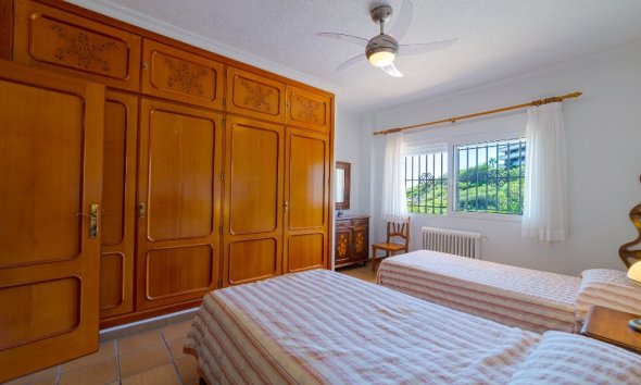 Resale - House - Detached Villa - Orihuela - Campoamor