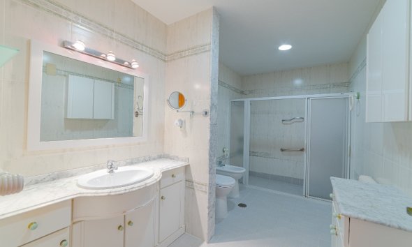 Resale - House - Detached Villa - Orihuela - Campoamor