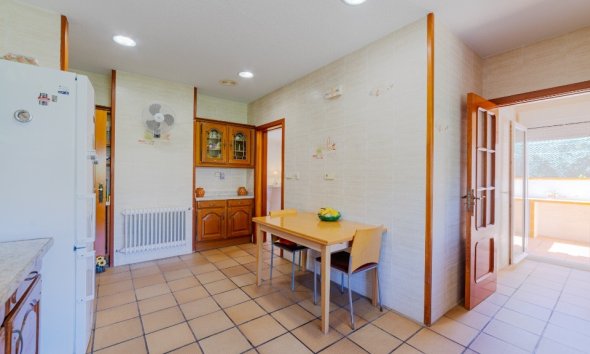 Resale - House - Detached Villa - Orihuela - Campoamor