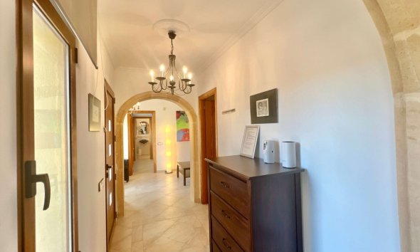 Resale - House - Detached Villa - Calpe - Calpe Centro