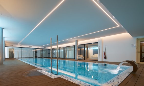 Obra nueva - Apartamento / piso - Estepona