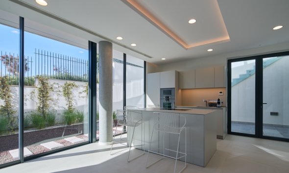 Obra nueva - Apartamento / piso - Estepona