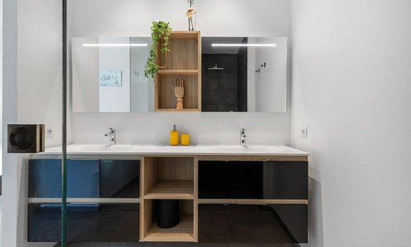 Resale - House - Detached Villa - Orihuela - Las Colinas Golf