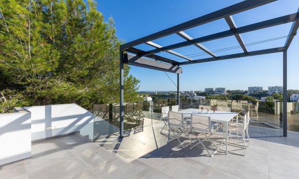 Resale - House - Detached Villa - Orihuela - Las Colinas Golf