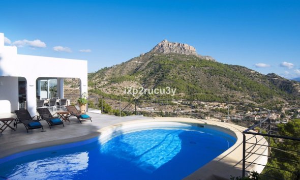 Resale - House - Detached Villa - Calpe - Calpe Centro