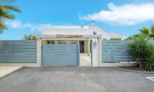 Resale - House - Semi-Detached House - Orihuela - Vistabella Golf