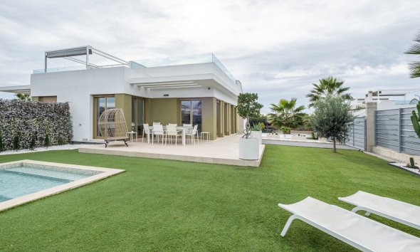 Resale - House - Semi-Detached House - Orihuela - Vistabella Golf