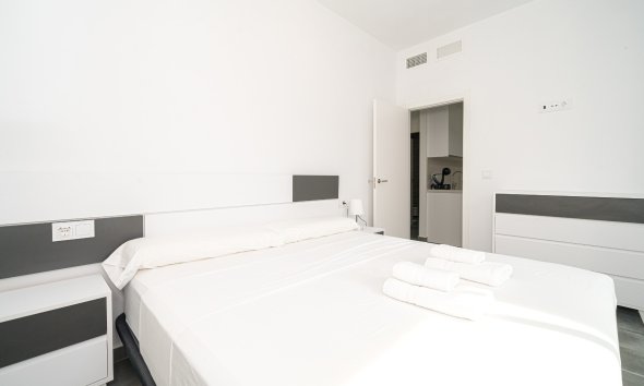 Resale - House - Semi-Detached House - Daya Nueva