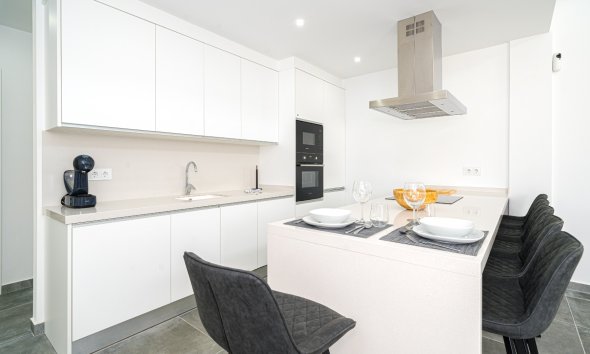 Resale - House - Semi-Detached House - Daya Nueva