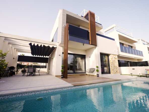 image 290029 0 - For Sale. Villa in Dehesa de Campoamor