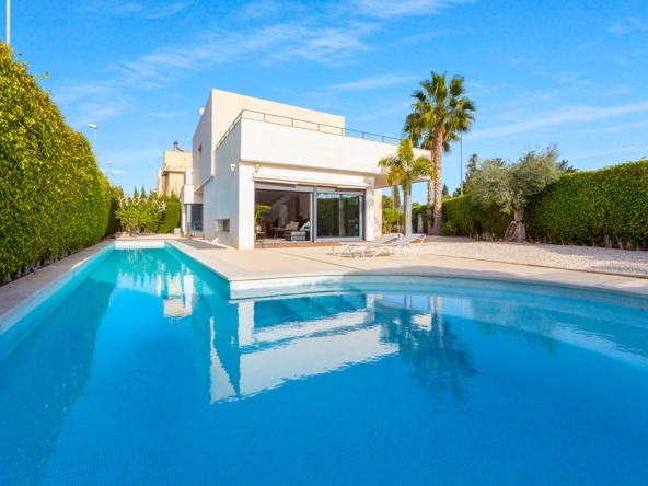 image 305778 0 - For Sale. Villa in Alicante
