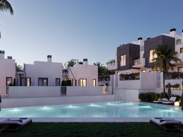 image 316178 0 - Verkoop. Halfvrijstaande woning in Fuengirola