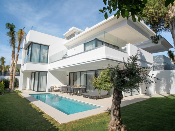 image 331541 0 - Verkoop. Villa in Marbella