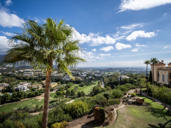 image 333909 0 - For Sale. Penthouse in Benahavís