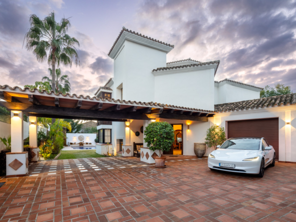 image 334283 0 - For Sale. Villa in Benahavís