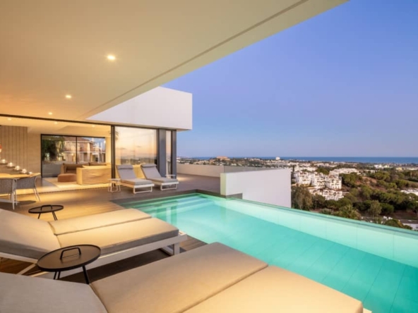 image 334680 0 - For Sale. Villa in Benahavís